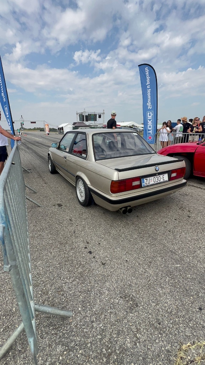 Bmw E30