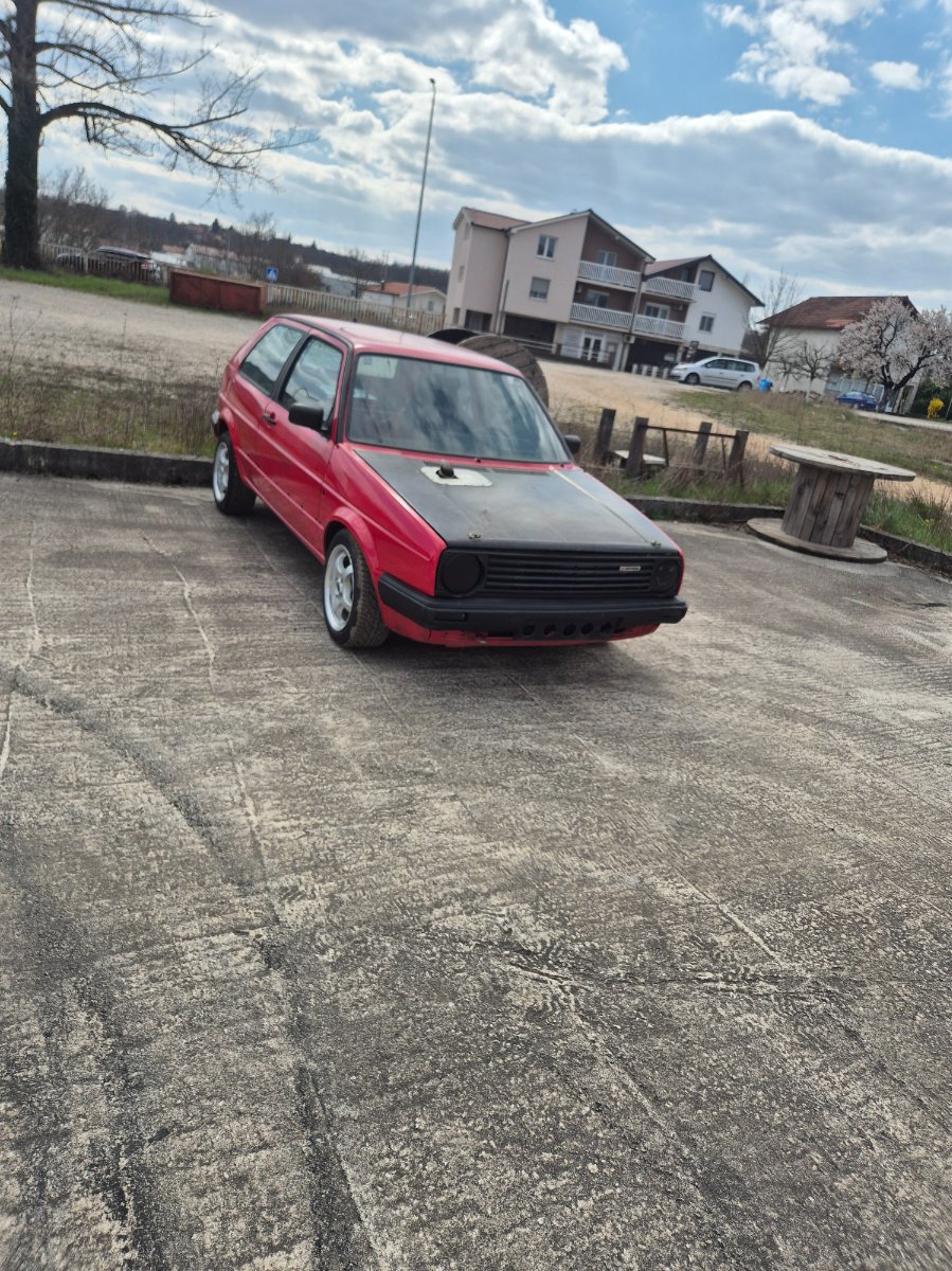 Volkswagen Golf 2