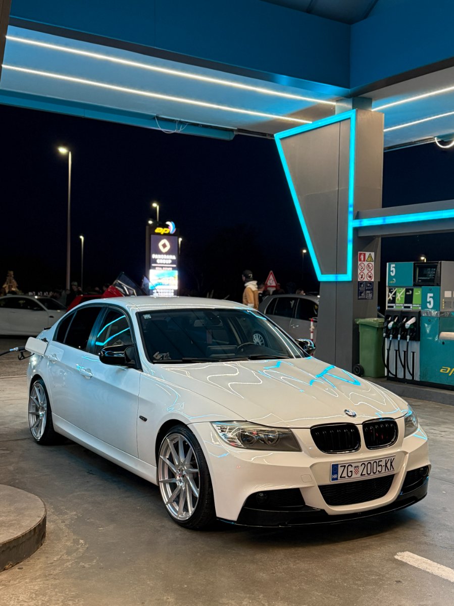 BMW 318D