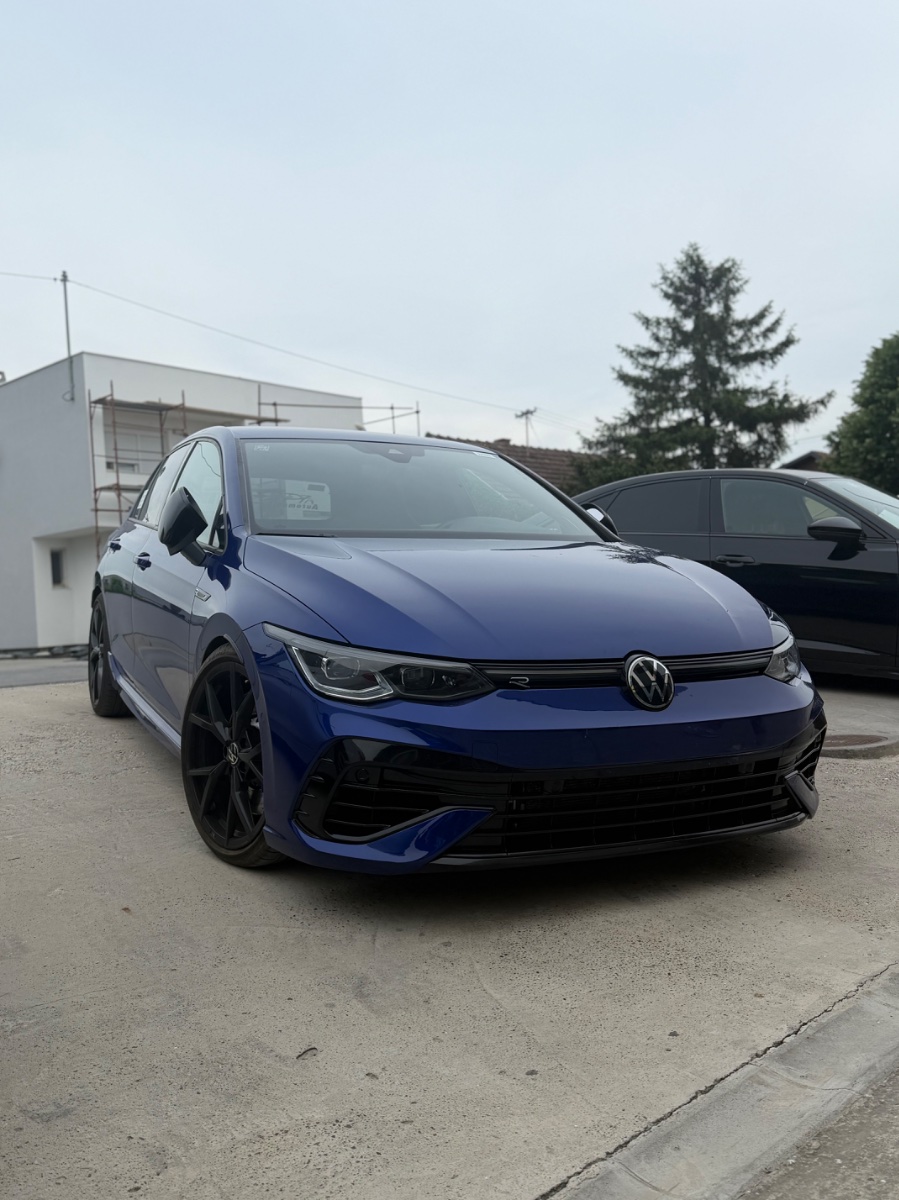 Golf 8r
