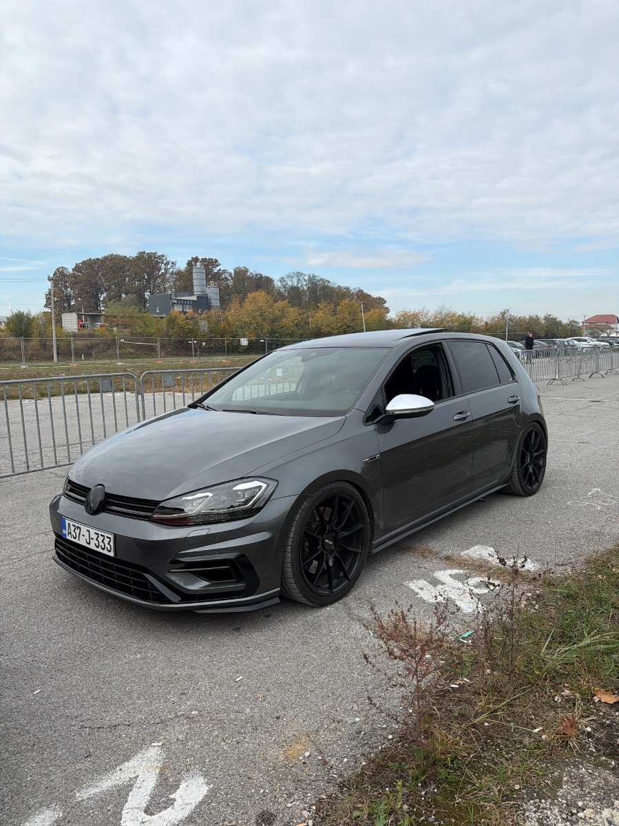 VW Golf 7.5 R